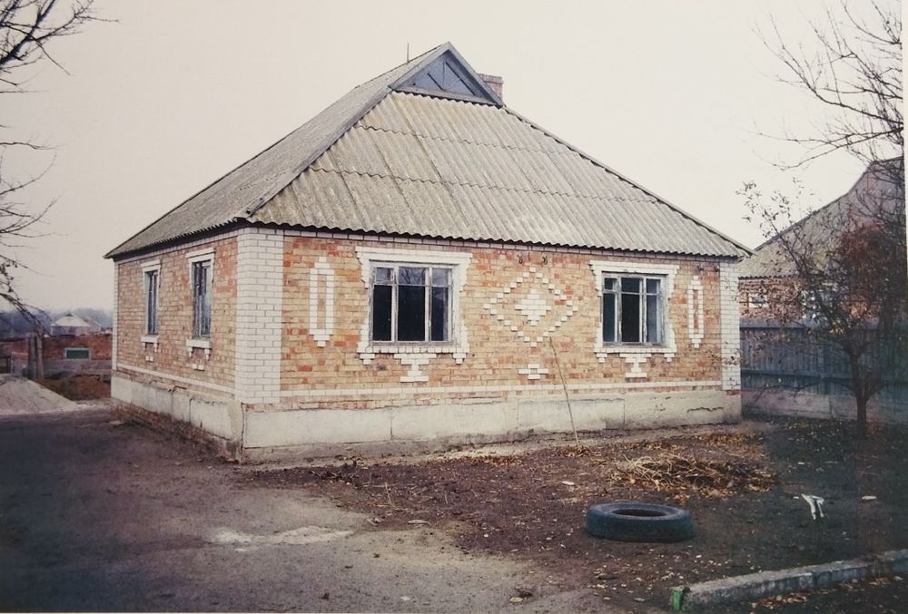 Продам дом в с.Привольном Никопольского района, в безопасном месте