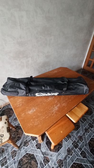 Стойки под колонки Soundking.(2шт.).Одесса.