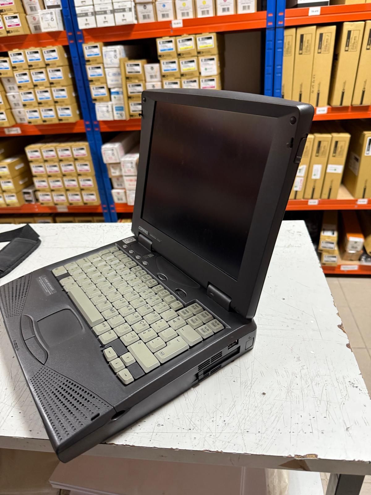 Portatil antigo - Compaq