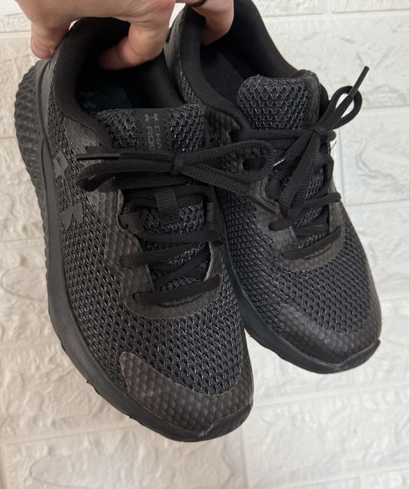 Кросівки Under Armour 37.5 р. (на стопу 23 - 23.5 см.)