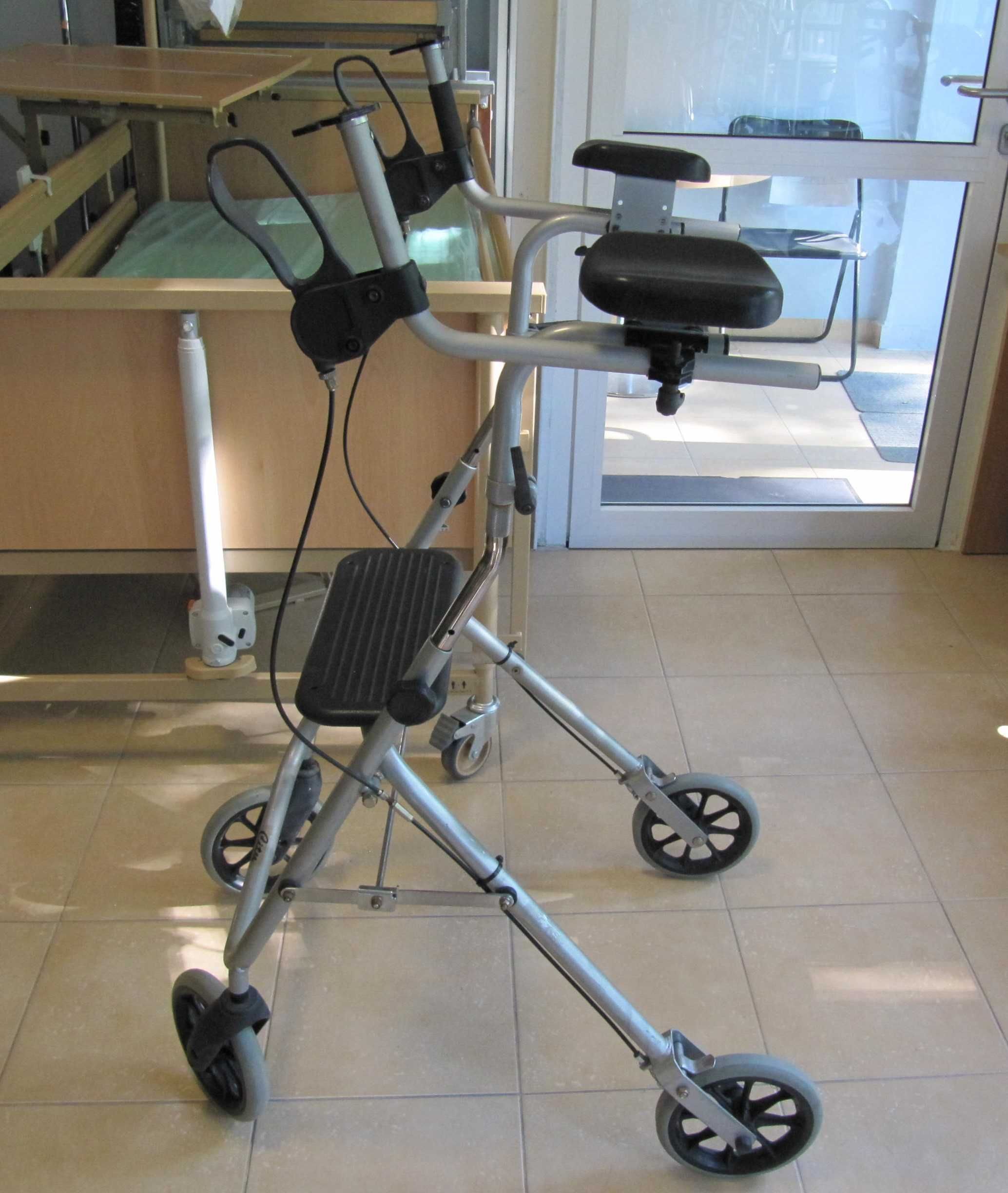 Ambona rehabilitacyjna (chodzik) z podparciem pod łokcie