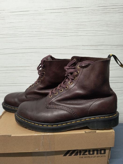 Dr. Martens skóra