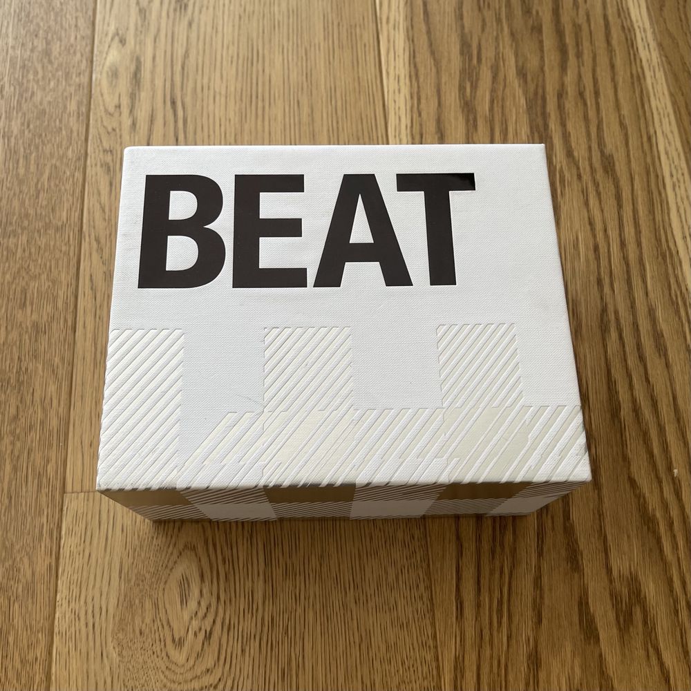 Pudełko Burberry Beat kartonik
