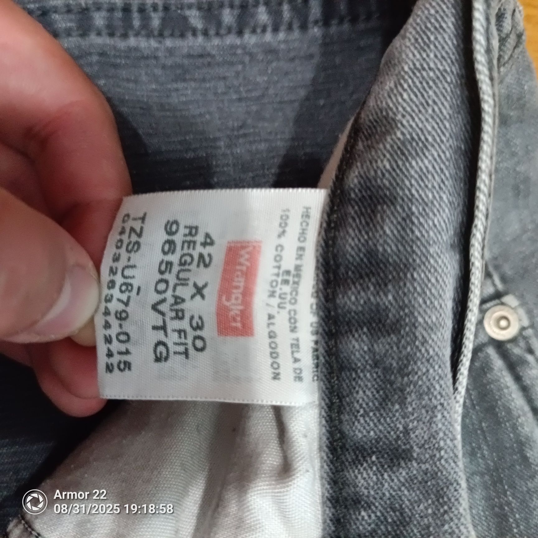 Джинси Wrangler 42 x 30