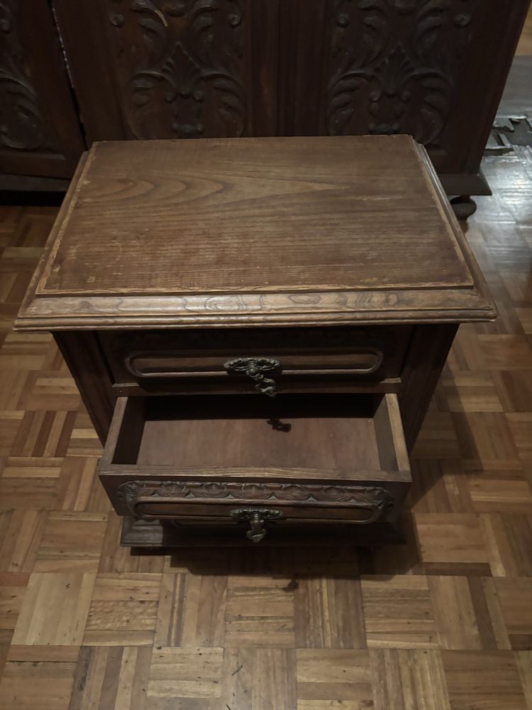 Mesa de cabeceira de Madeira (negociavel)