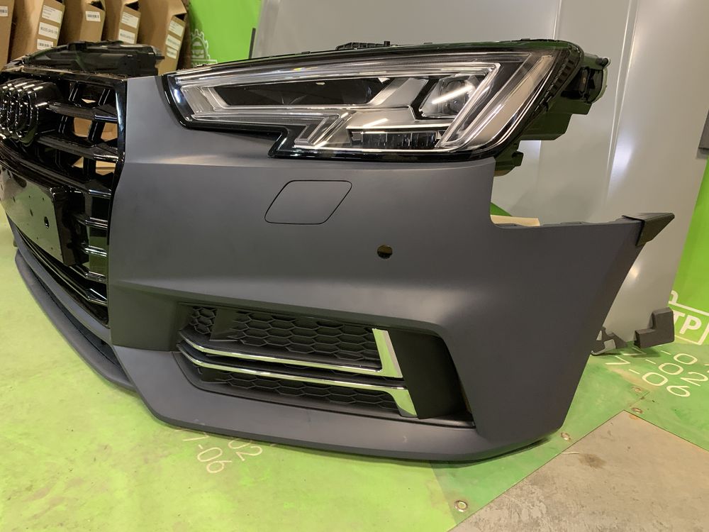 Бампер передній в зборі Audi A4 B9 S-line 2015 2016 2019 фара
