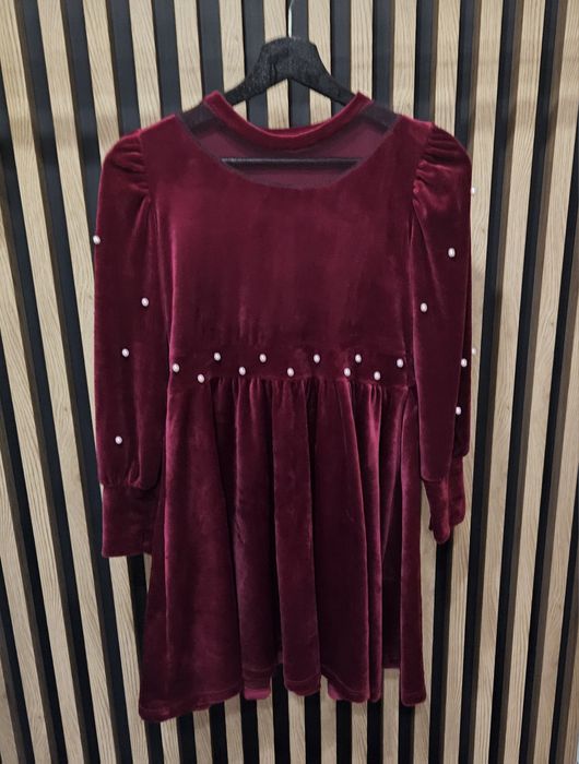 Sukienka welurowa świąteczna z perełkami 14 lat