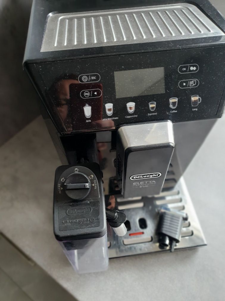De'Longhi Eletta Cappuccino Evo