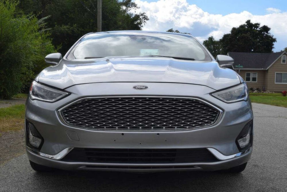 Ford Fusion Titanium      2020