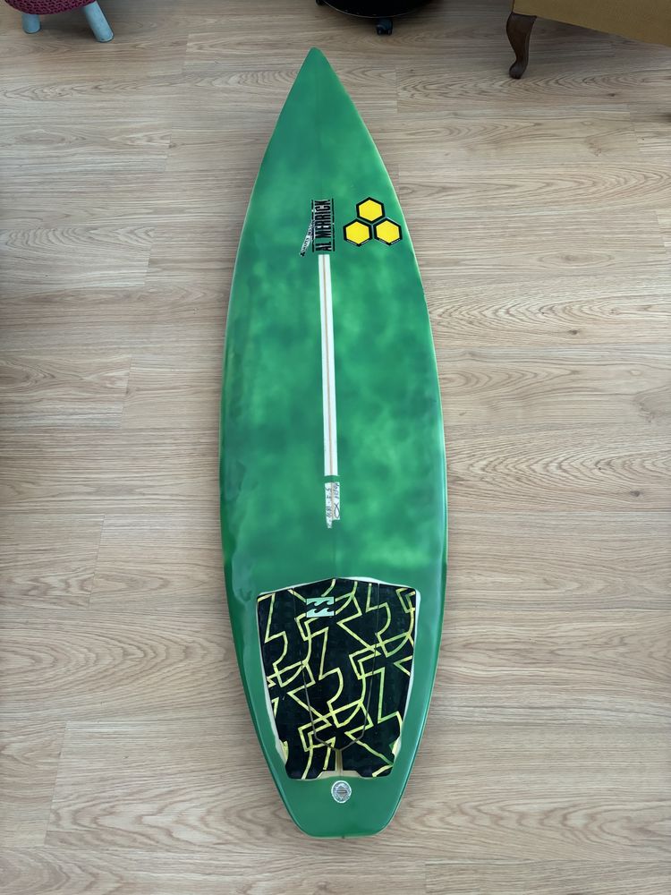 Surf board prancha