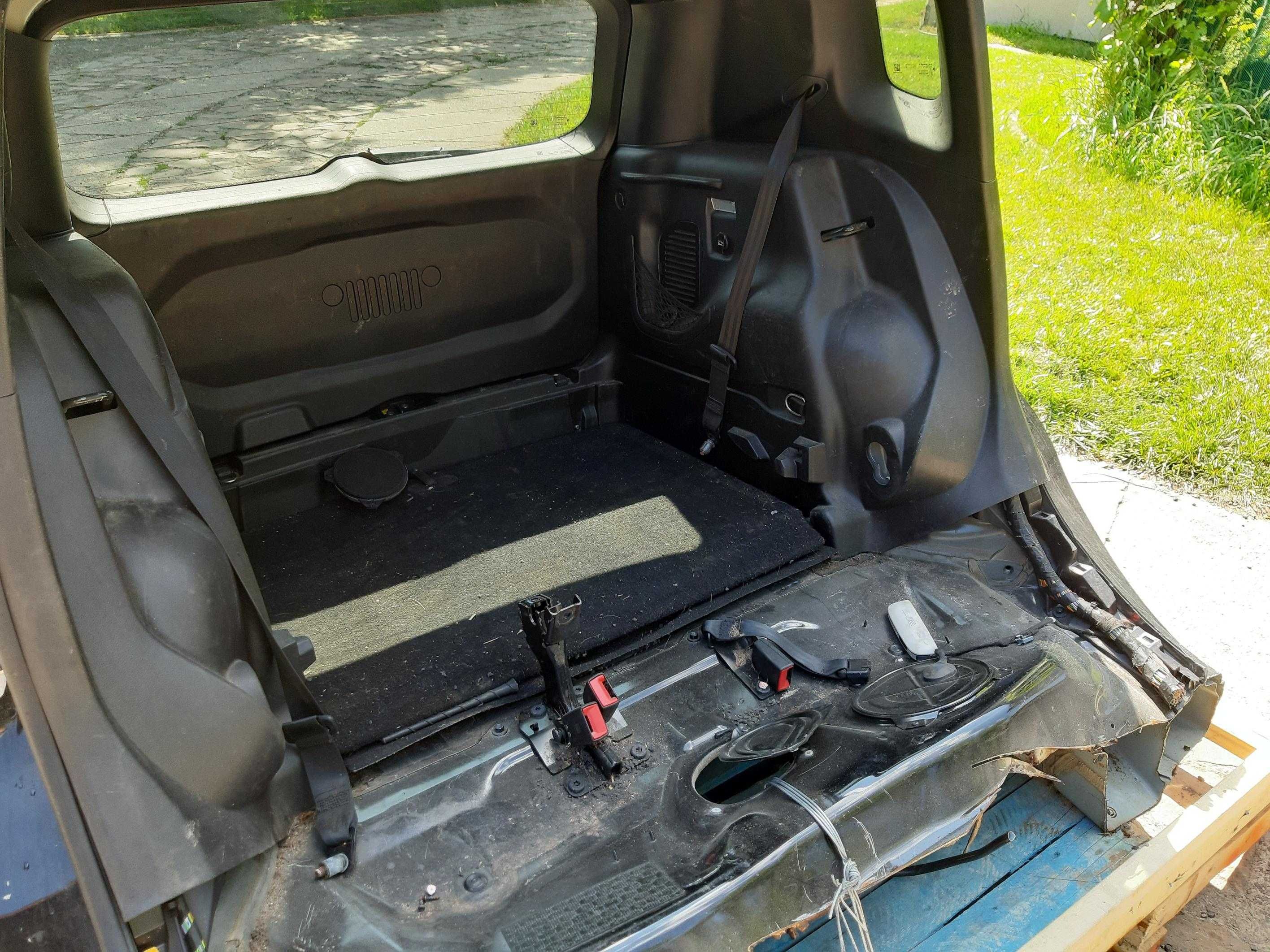 Klapa błotnik zderzak Jeep Renegade 2016r tył komplet