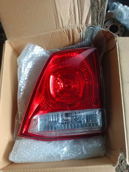 Lampa tył prawy prawa  toyota LAND CRUISER 200  2007-2012