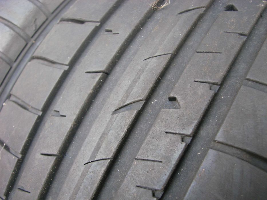 225 40 r 19 225/40/19 Good Year eagle F1