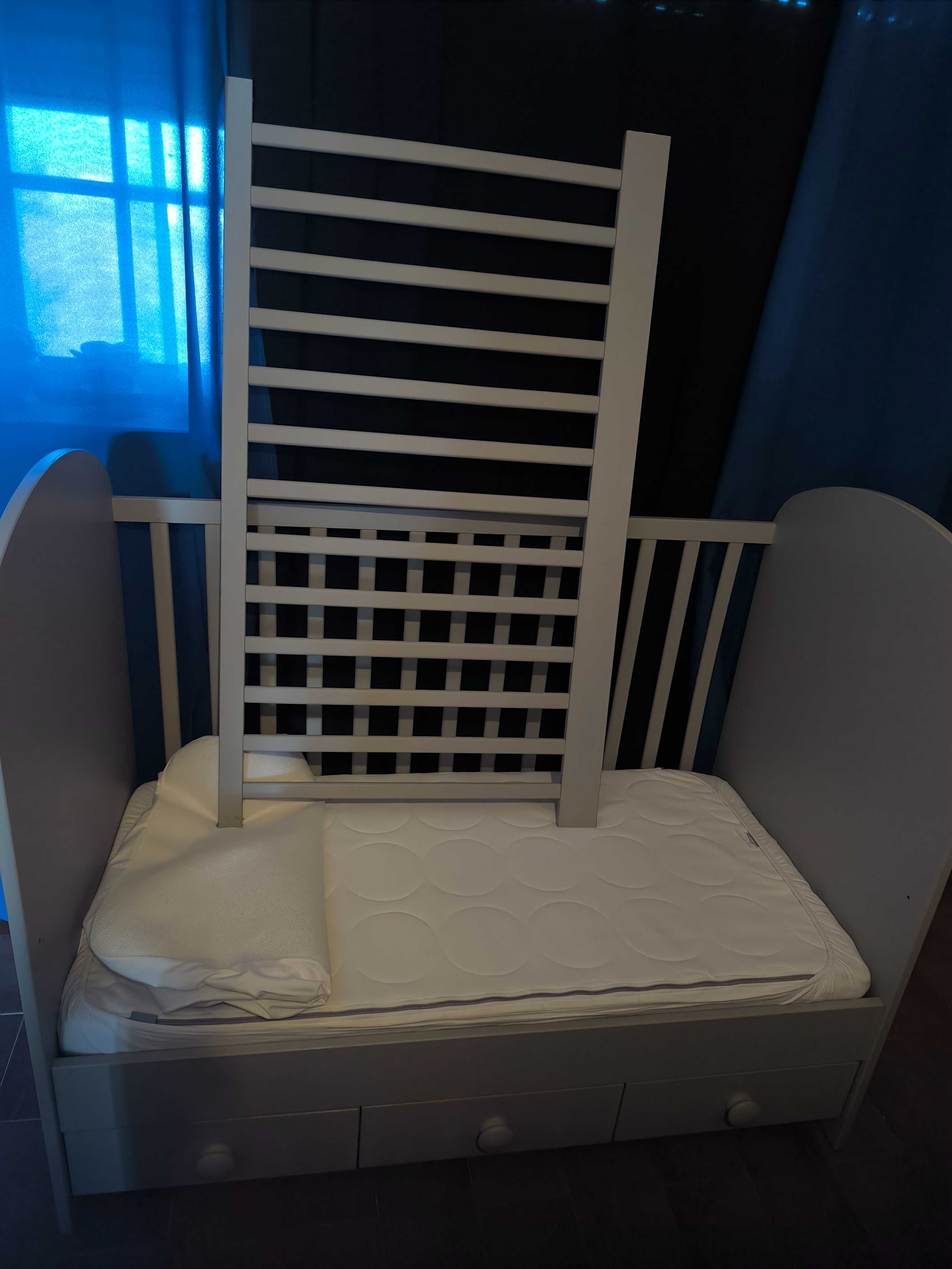 Berço com colchão
