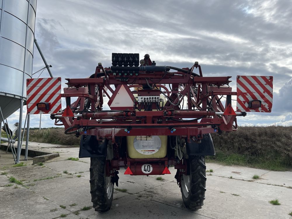 Opryskiwacz HARDI Commander 18m 2800l+1000l od rolnika