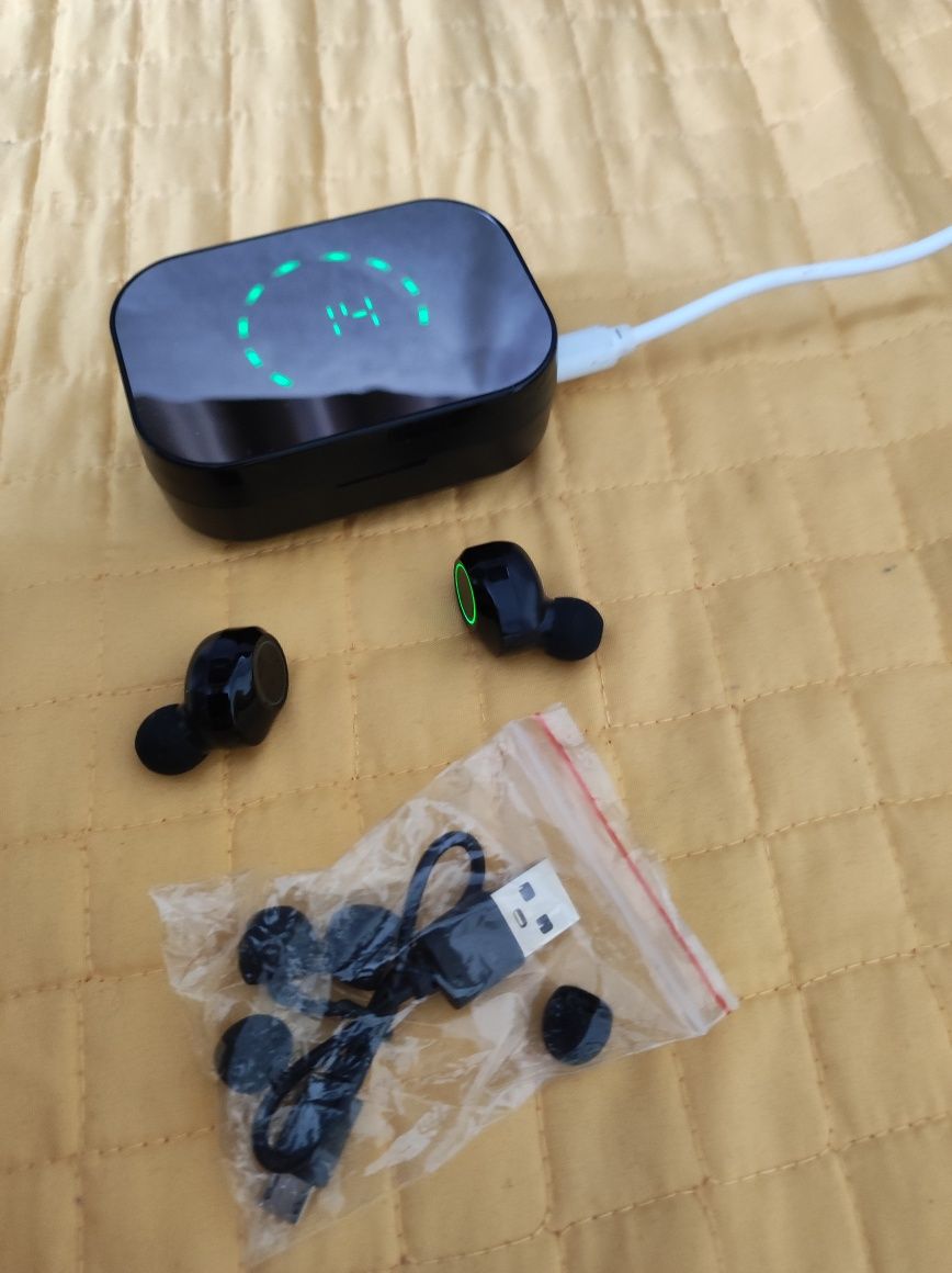 Продам bluetooth наушники