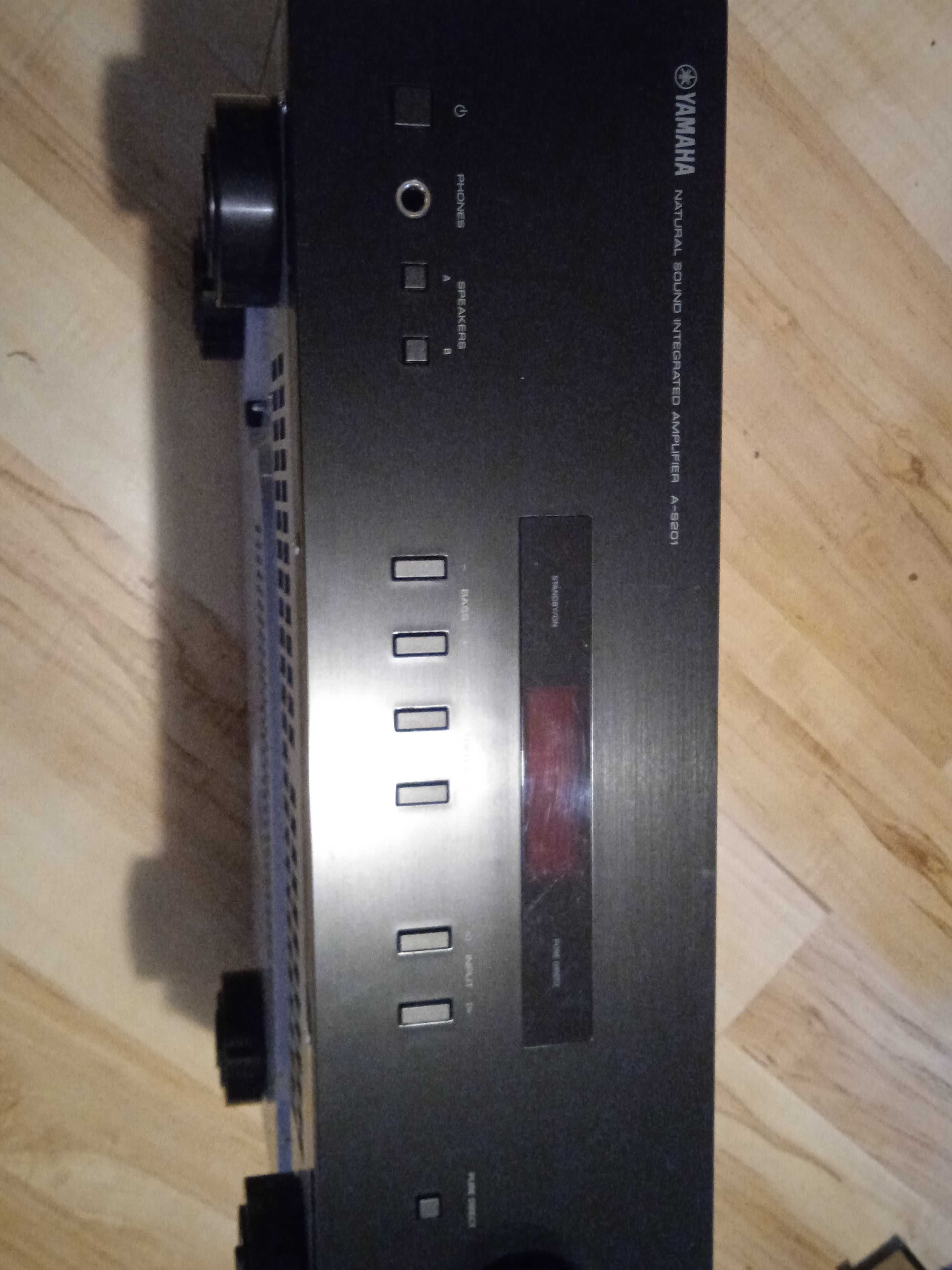 Wzmacniacz Hi-Fi Yamaha A-S201  Pure Direct Czarny