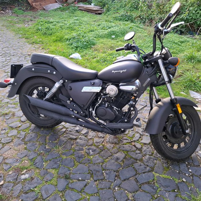 Moto Keeway Superlight 125cc 2024