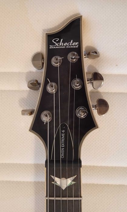 Guitarra eléctrica Schecter Omen Extreme-6 STBLK + Caixa Thomann