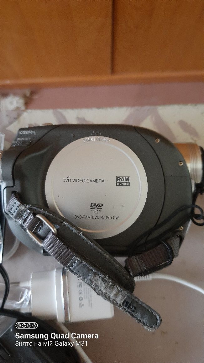 DVD відеокамера panasonic vdr-d150