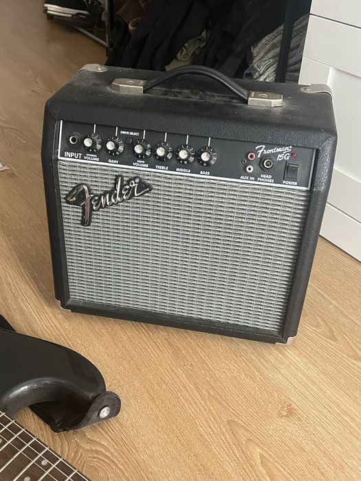 Guitarra Squier como nova