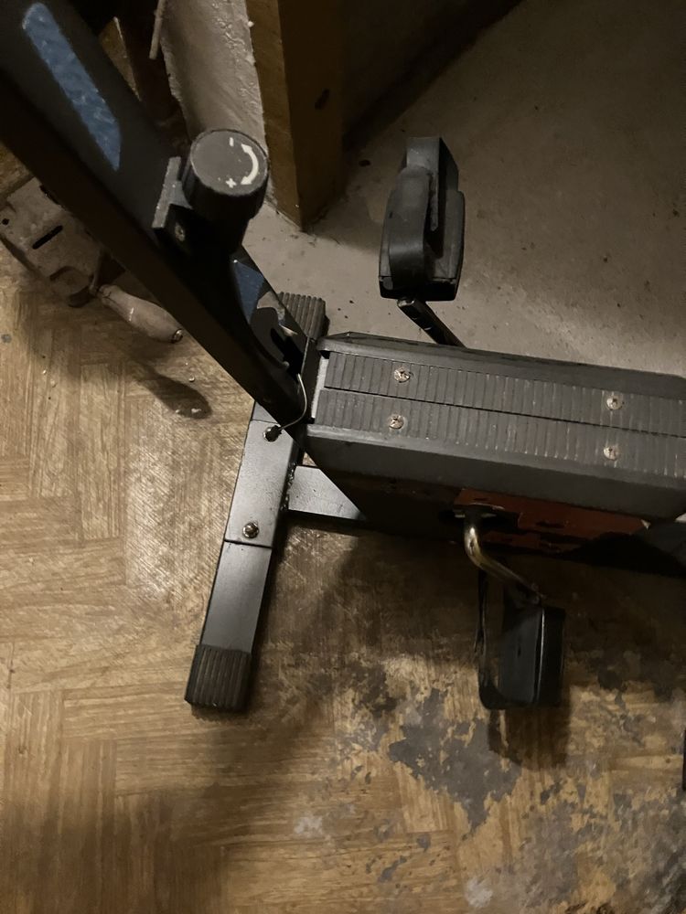 Stary rower stacjonarny