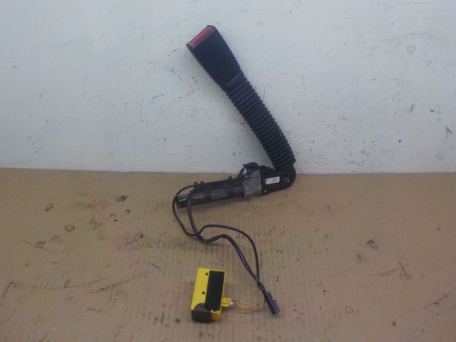 BMW E60 NAPINACZ PASA LEWY PRZÓD 7065847