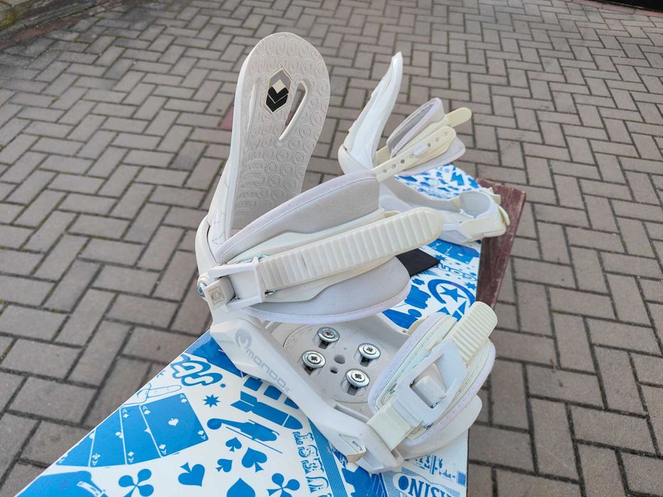 Deska snowboardowa 133 Stuf Conquest wiązania F2 Snowboard 133