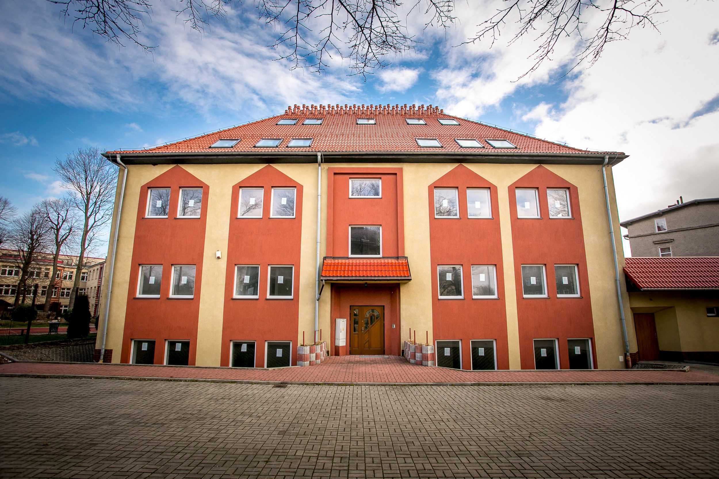 Oferta sprzedaży nieruchomości gruntowej zabudowanej w Kamiennej Górze