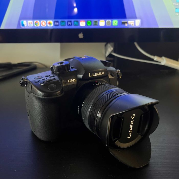 Panasonic Lumix GH5 | Corpo | Estado de nova | Apenas 131 fotos