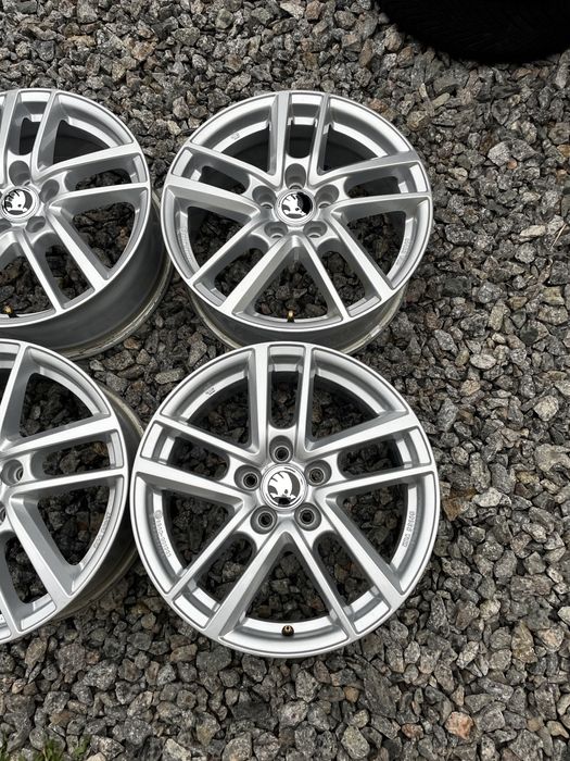 Диски Rial R17 5.112 ET45 Шкода А5 А7 Гольф Джета Пасат Тоуран Ауді