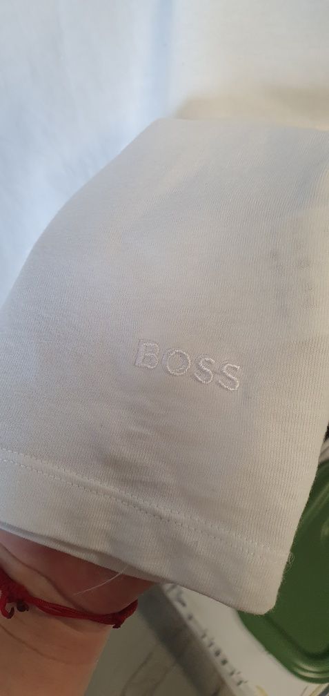 Podkoszulka Boss nowa 2 sztuki xs /s