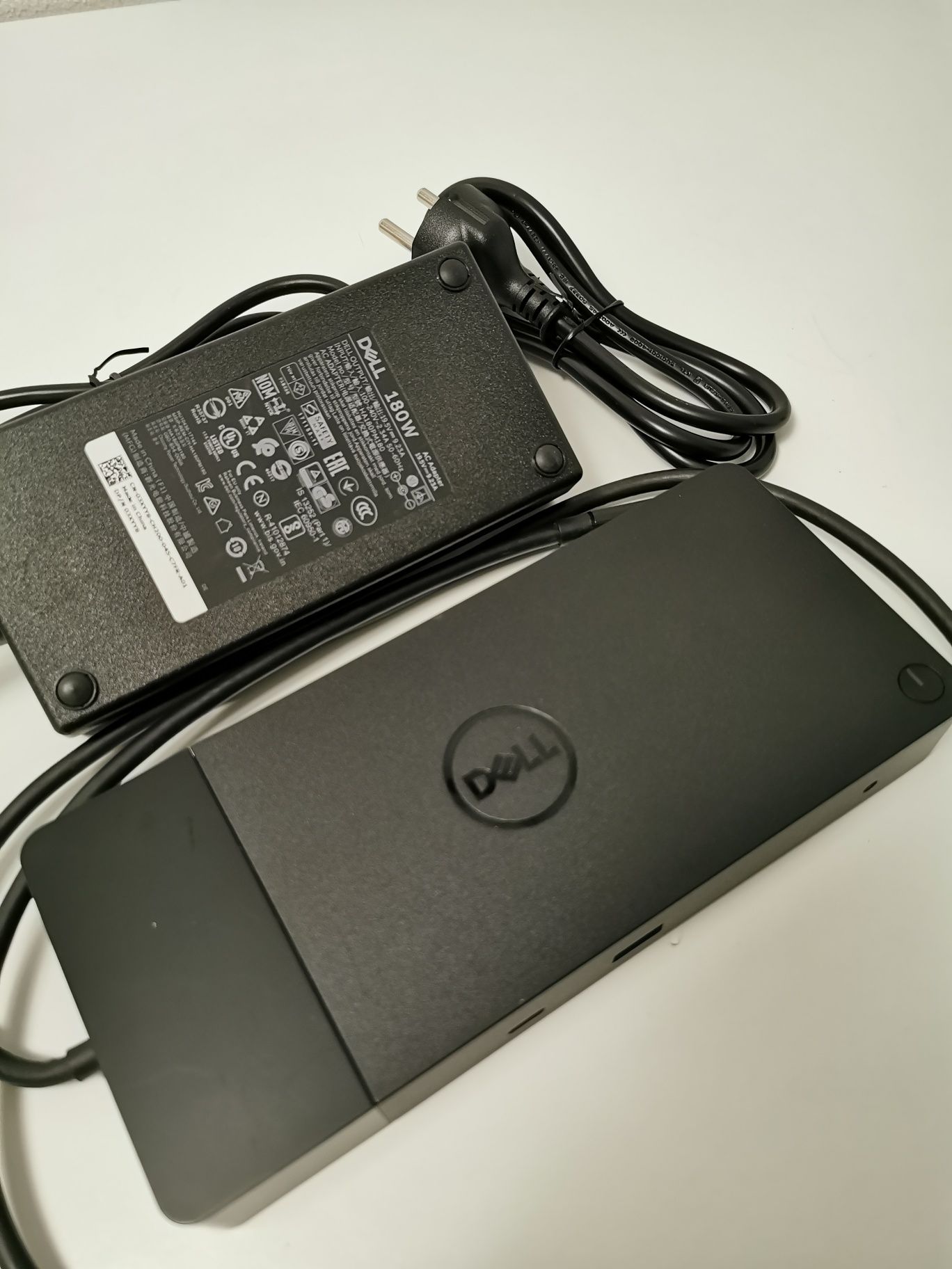 DELL WD19 K20A stacja dokująca plus zasilacz 180 w