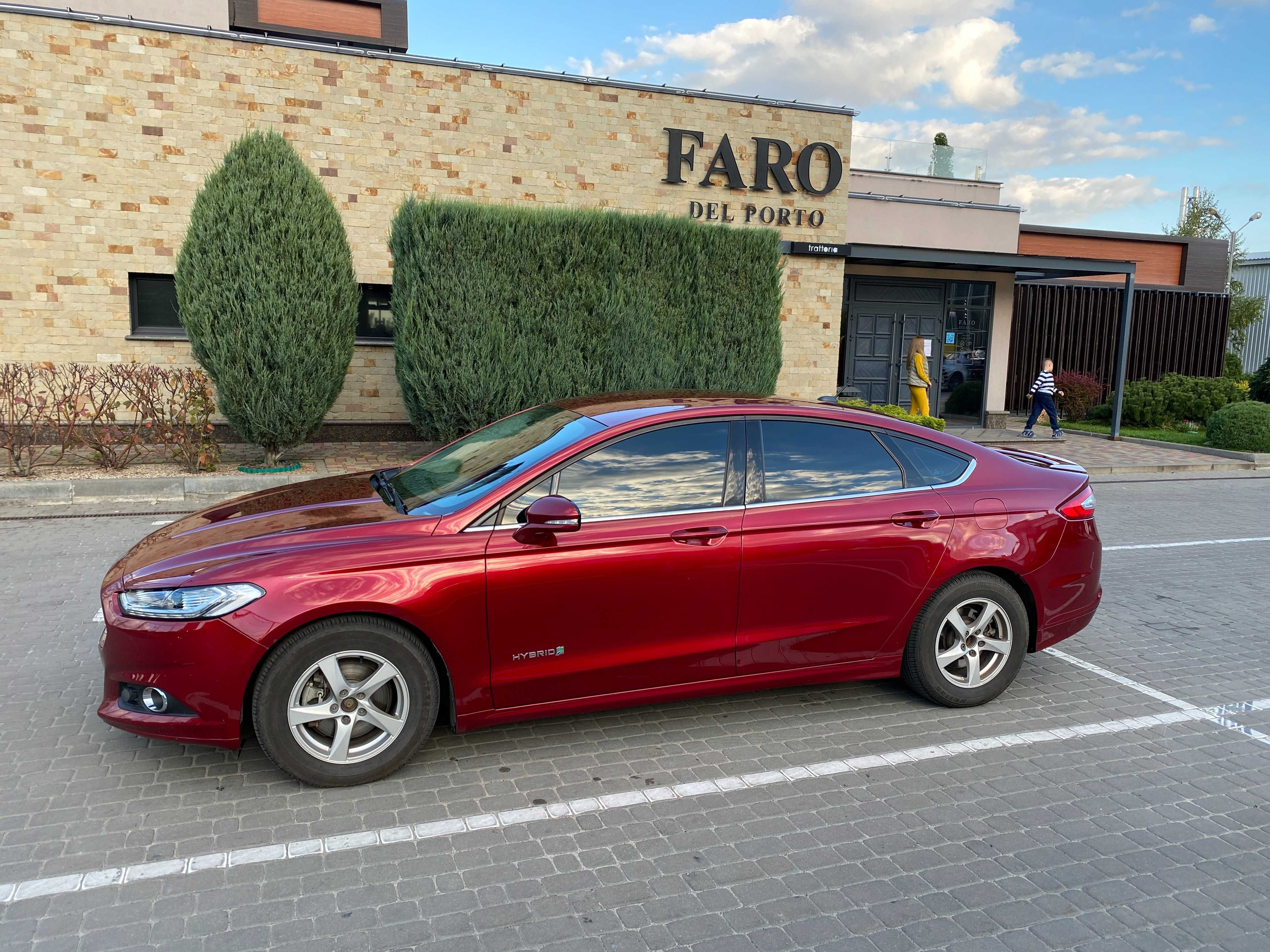 Ford Fusion Hybrid SE