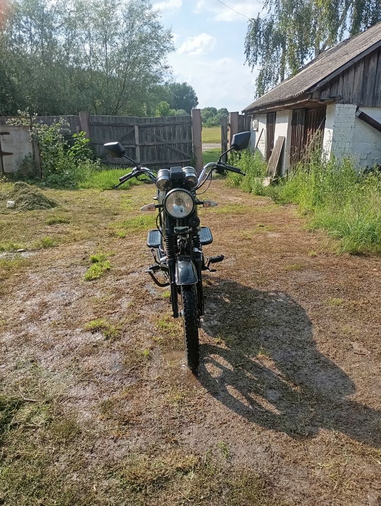 Mustang 125 mt-02