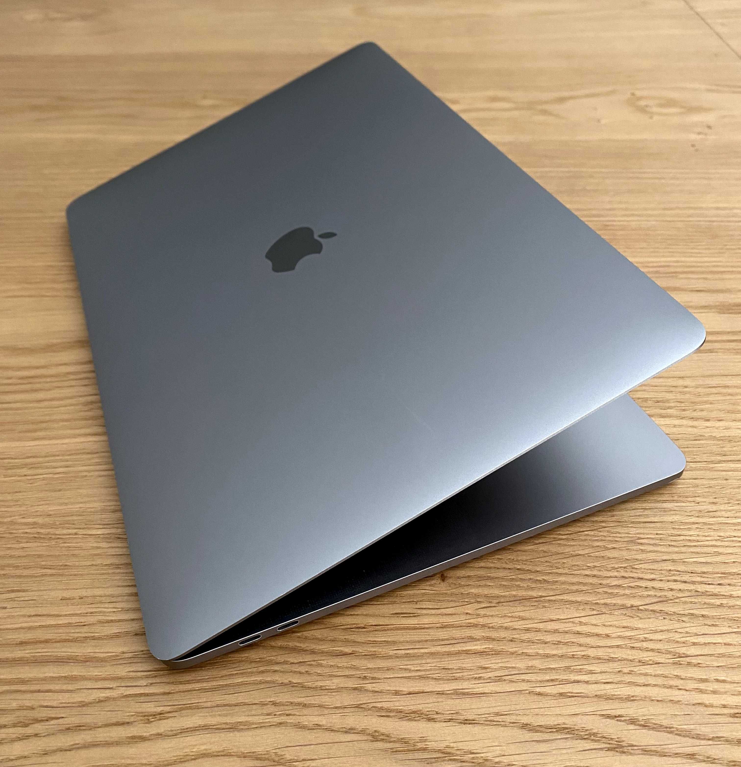 MacBook Pro 15" i7 (usar com monitor)