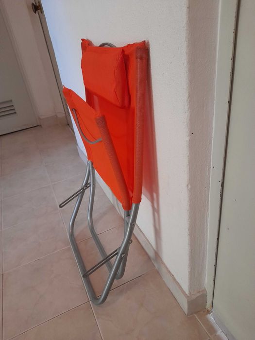 Cadeira  de praia dobrável, impecável nova.