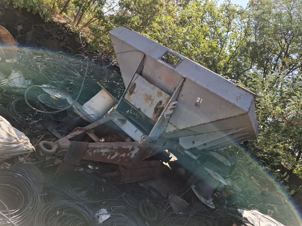 Причеп для добрив