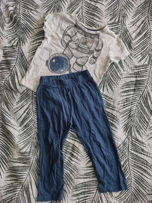 Piżama 98/104 Young Style krótki rękaw kosmonauta astronauta