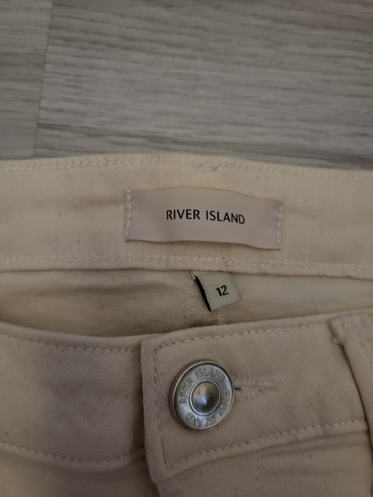 Spodnie ecri River Island