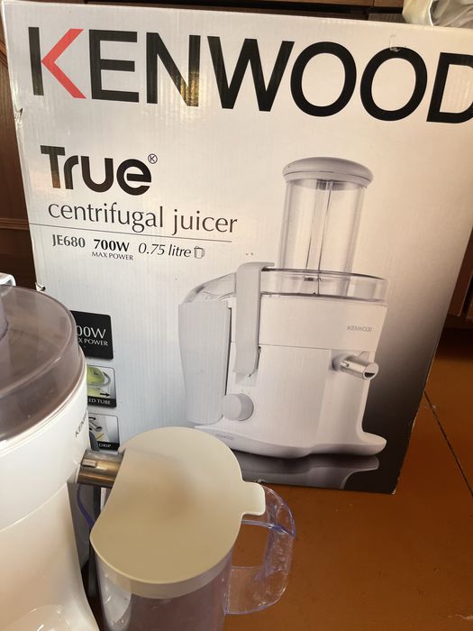 Соковижималка je680