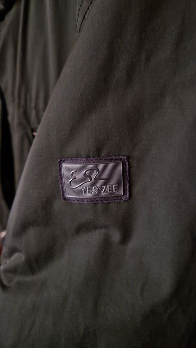 Жіночий теплий верхній одяг