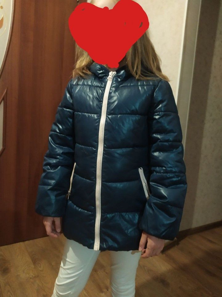 Пальто на дівчинку 6-7 років Benatone.