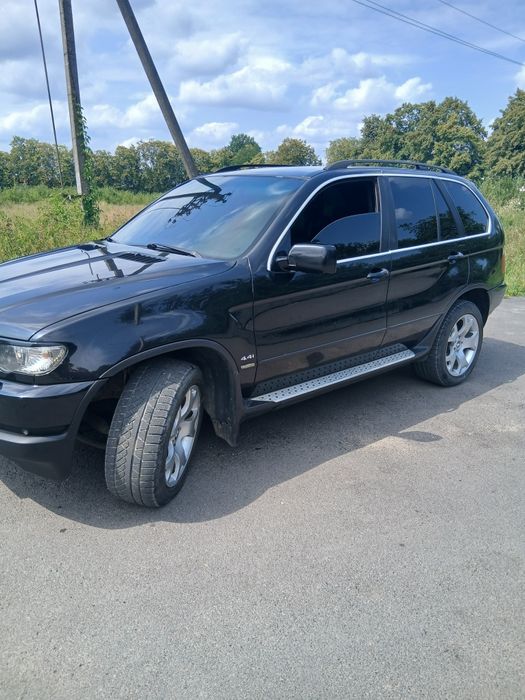 Продам BMW X5 4.4 газ/бензин