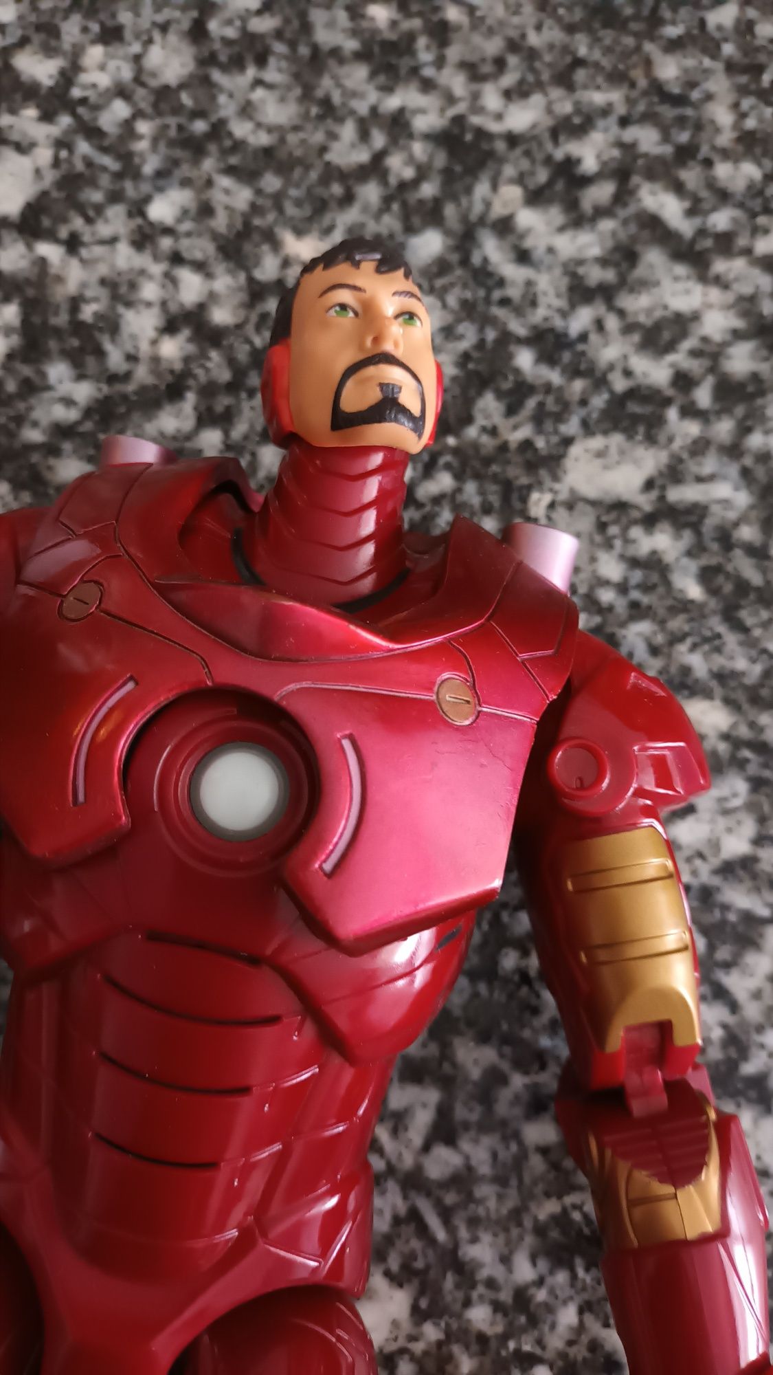 Invincible Iron Man Hasbro 2008 12 '' /Homem de ferro