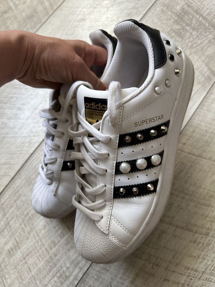 Adidas Superstar ( 40 p ) 26 cm