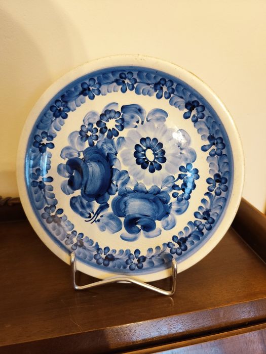 Piękny talerz z fajansu Włocławek w niebieskiej tonacji. PRL