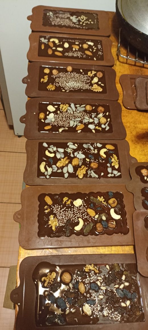Шоколад на меду,медовий шоколад  ручної роботи , подарунковий шоколад