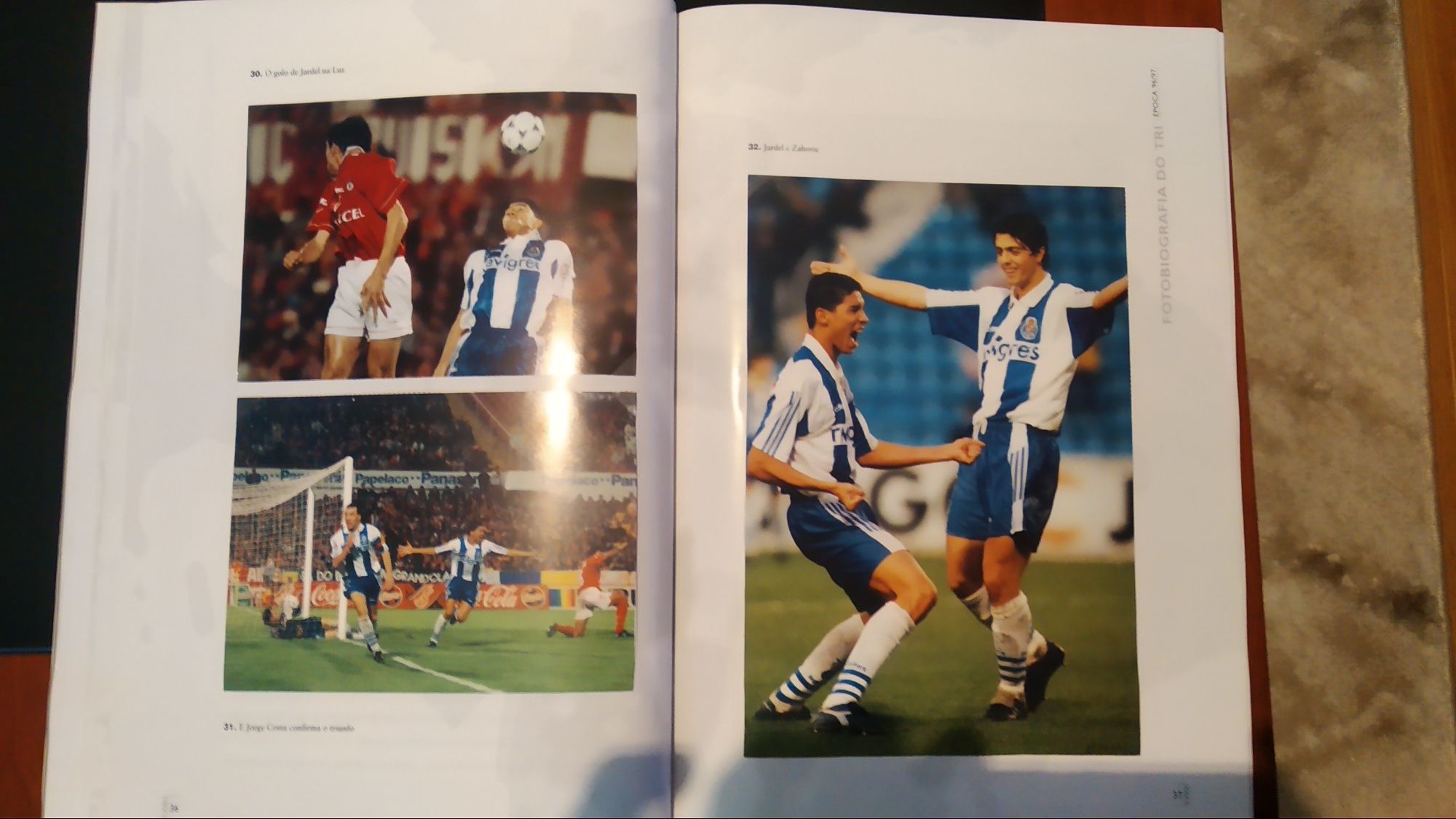 Fotobiografia com fotos destacáveis do TRI-FCPORTO