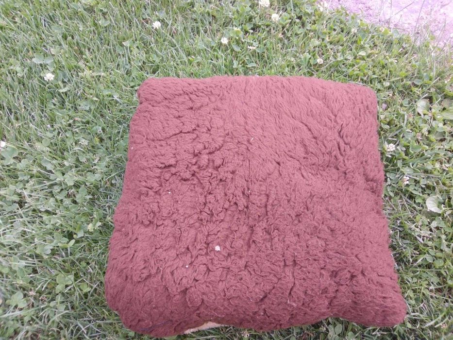 Poduszka pluszowa miś niedźwiadek dla dziecka PRL brązowa 35cm